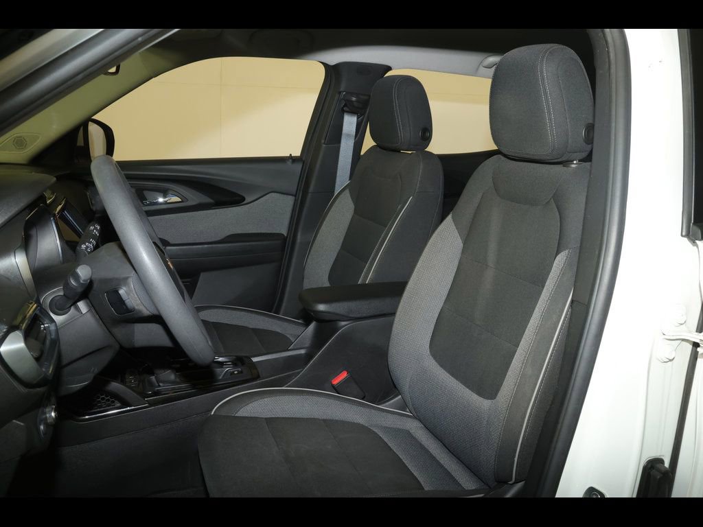 Used 2023 Chevrolet TrailBlazer LT w/ Convenience Package image 22