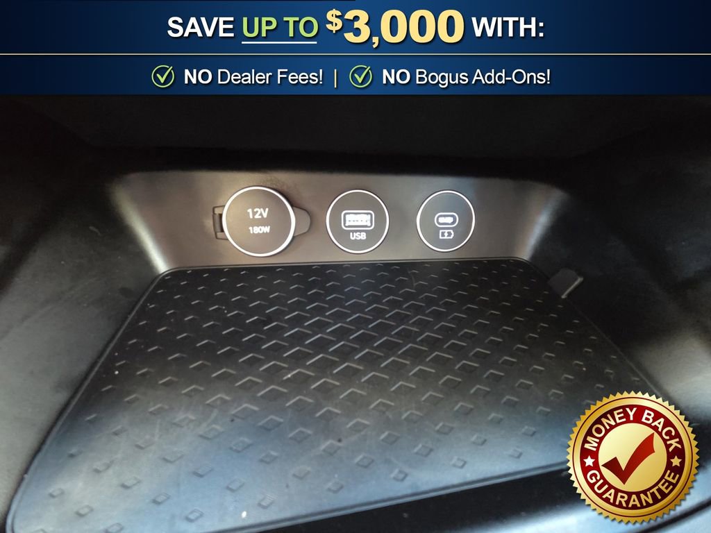 Used 2025 Genesis G70 2.5T image 28