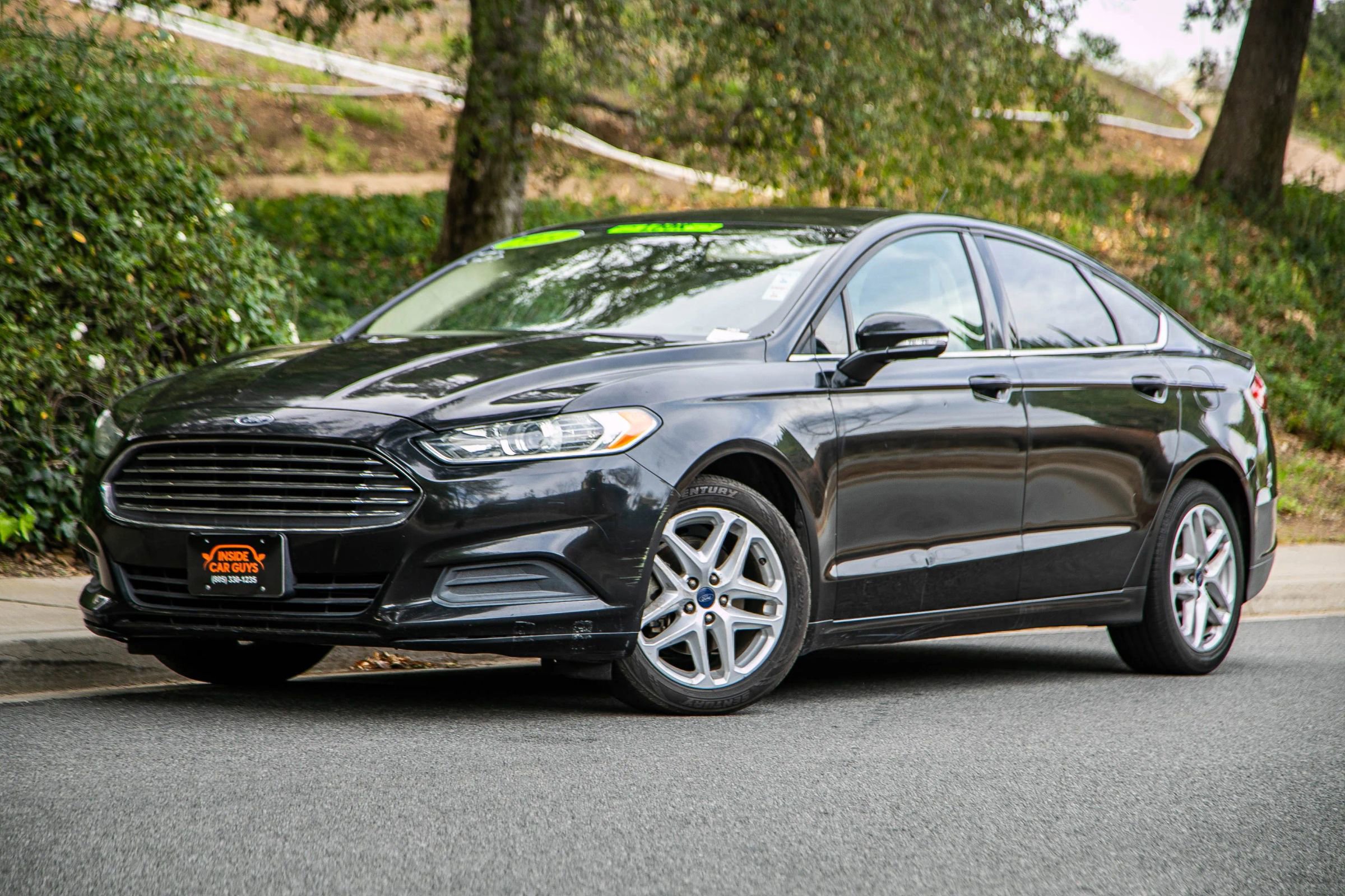 Used 2014 Ford Fusion SE image 1