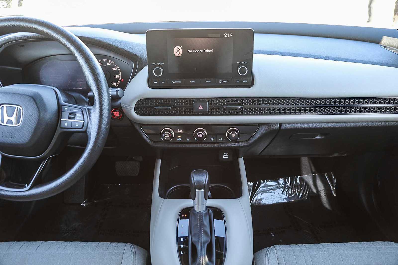 Used 2023 Honda HR-V LX image 13