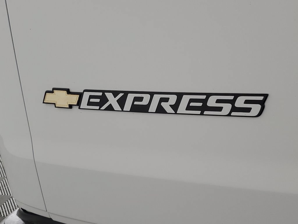 New 2026 Chevrolet Express 2500 w/ Driver Convenience Package RWD image 30