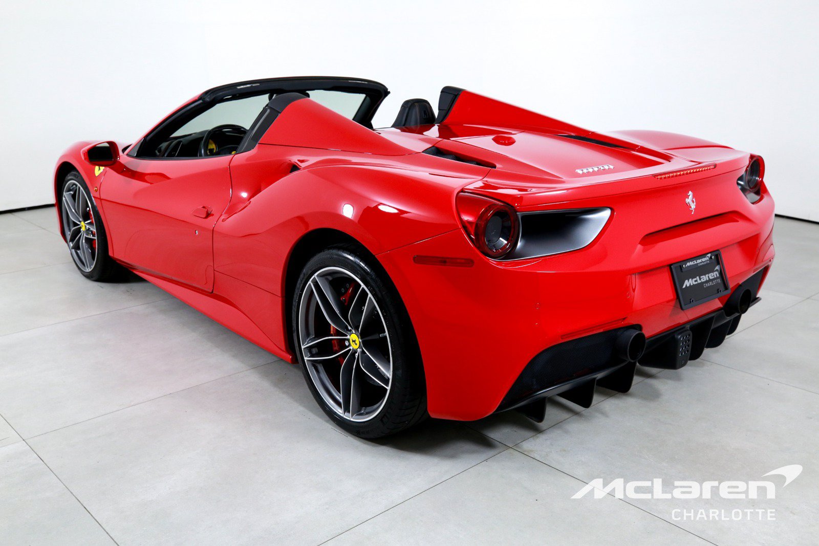 Used 2019 Ferrari 488 Spider RWD image 7