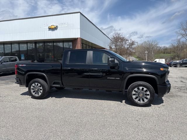 New 2026 Chevrolet Silverado 2500 Custom w/ Custom Value Package AWD/4WD image 7