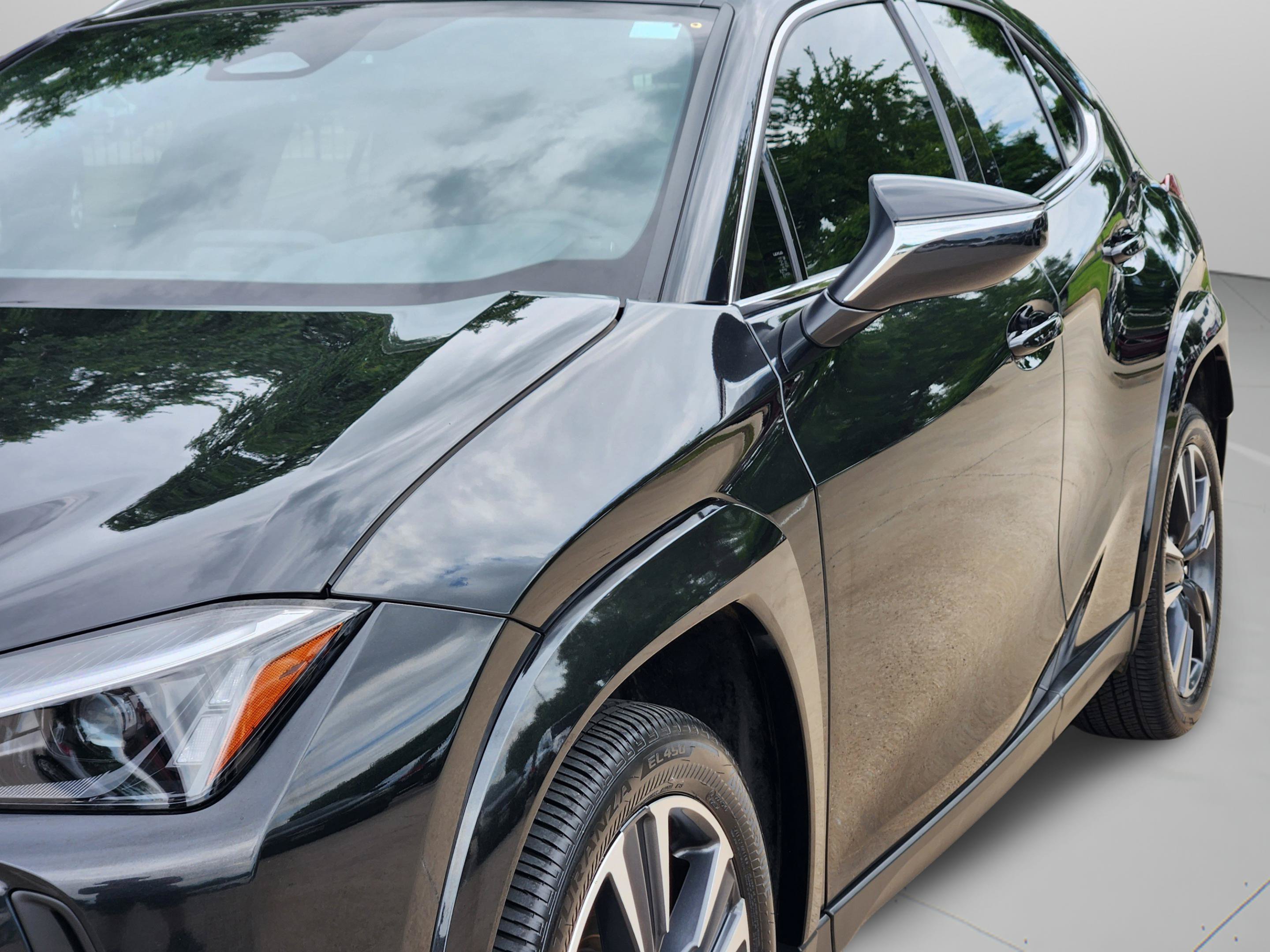 Used 2025 Lexus UX 300h FWD image 34