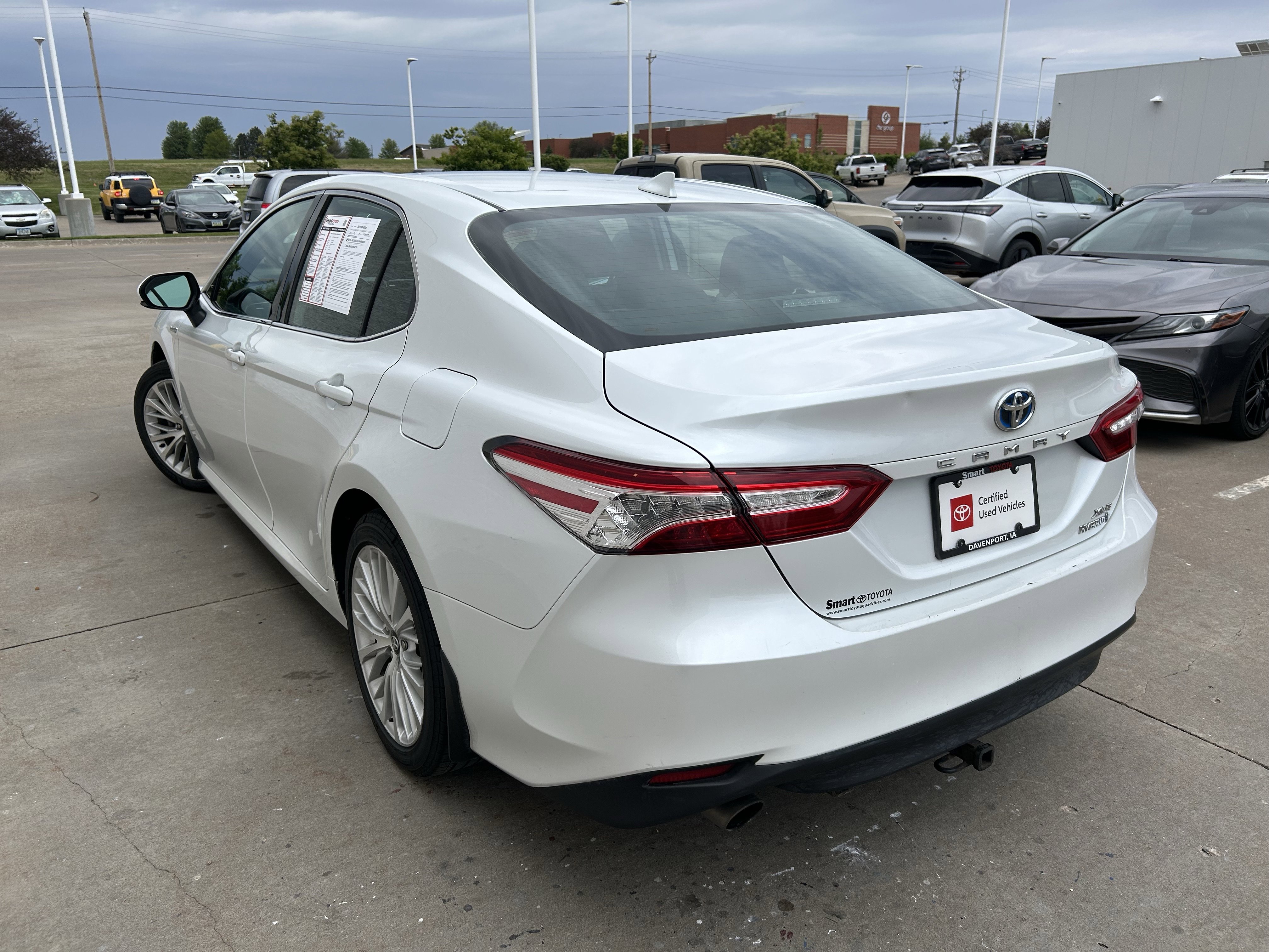 Certified 2020 Toyota Camry XLE w/ Four Season Floor Mat Package FWD image 4
