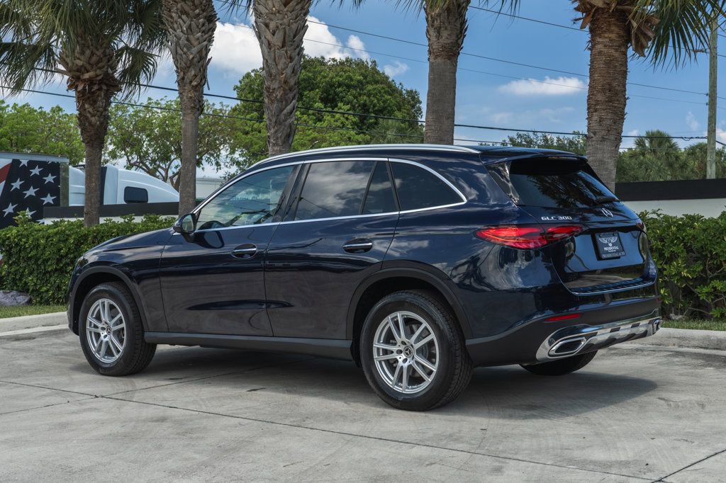 Used 2023 Mercedes-Benz GLC 300 image 4