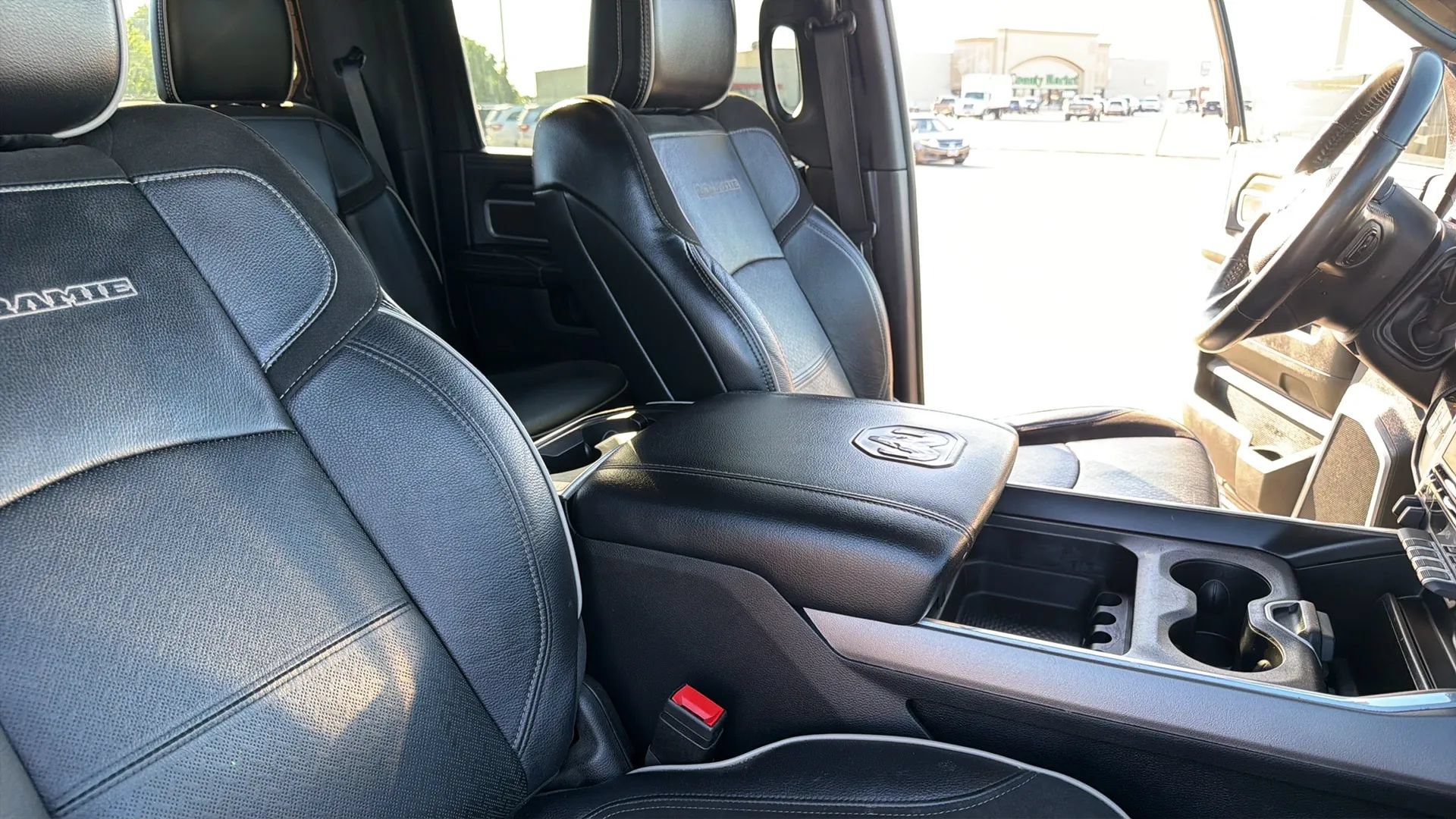 Used 2023 RAM 3500 Laramie AWD/4WD image 86