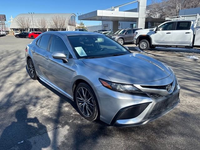 Used 2021 Toyota Camry SE image 8