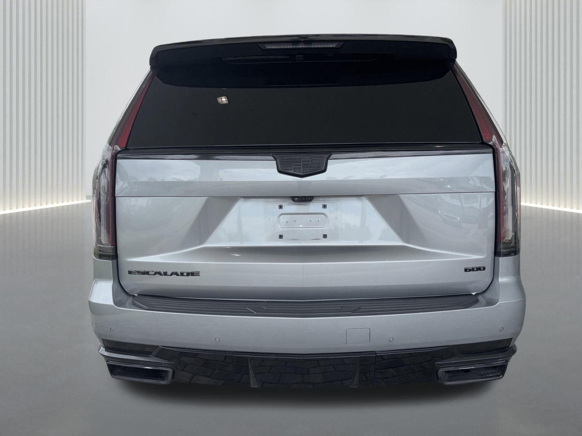 Used 2023 Cadillac Escalade Premium Luxury w/ Performance Package AWD/4WD image 5