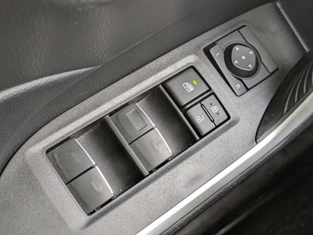 Used 2023 Toyota RAV4 SE image 24