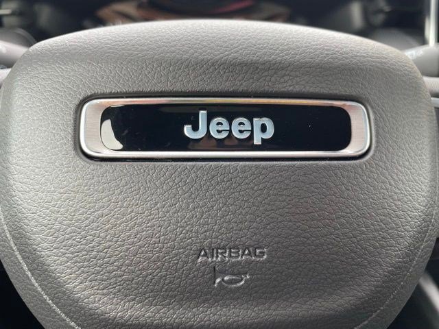 New 2026 Jeep Compass Latitude AWD/4WD image 18