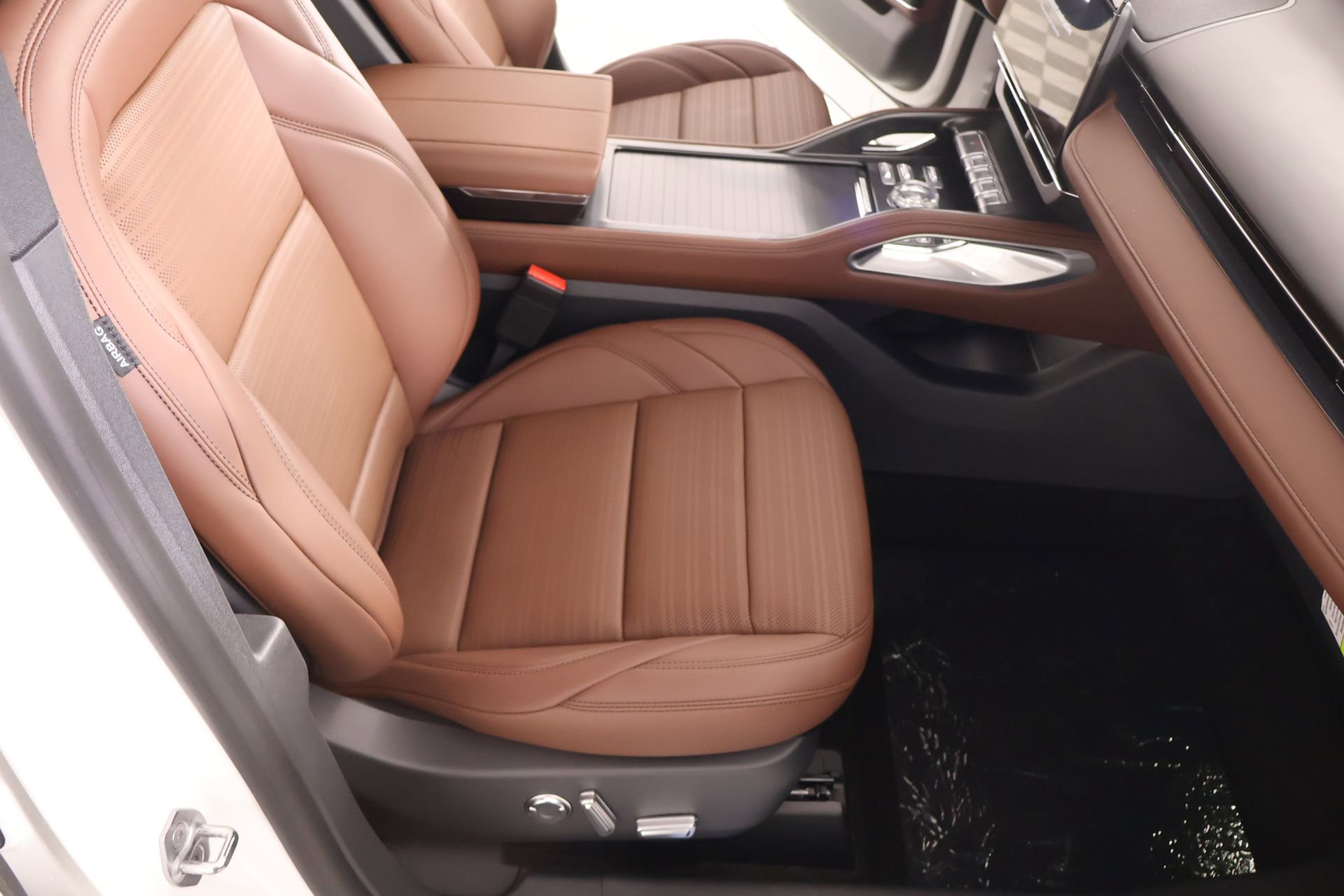 New 2026 Lincoln Nautilus Reserve AWD/4WD image 13