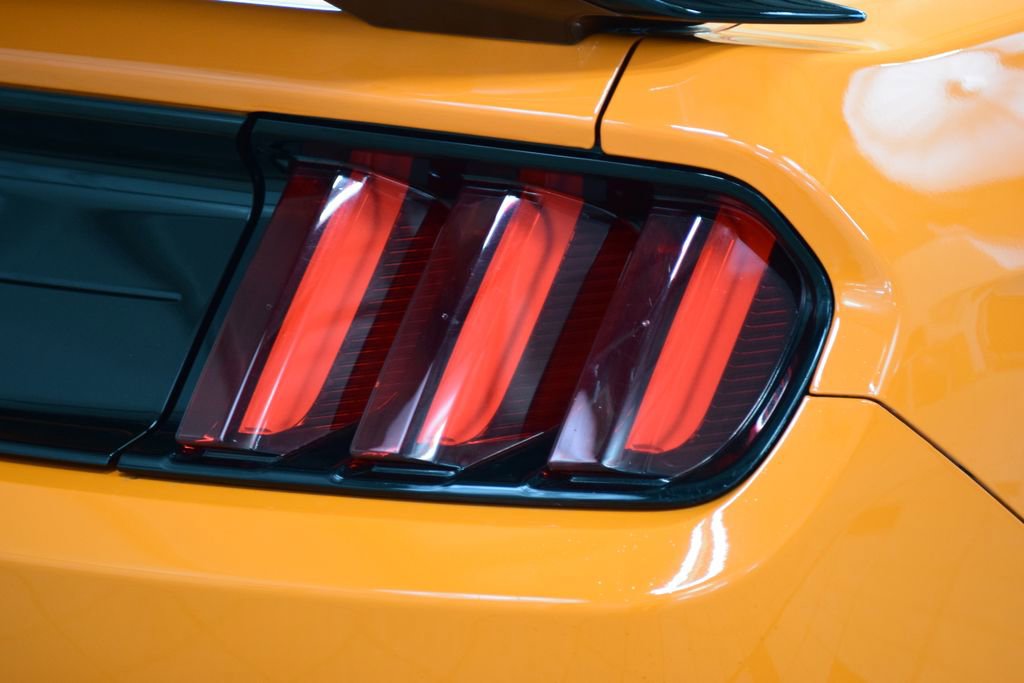 Used 2020 Ford Mustang Shelby GT350 w/ Technology Package RWD image 21