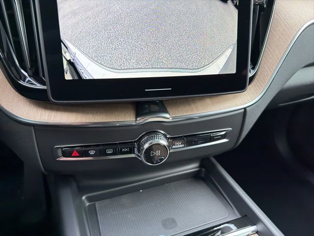 New 2026 Volvo XC60 B5 Ultra w/ Climate Package image 21