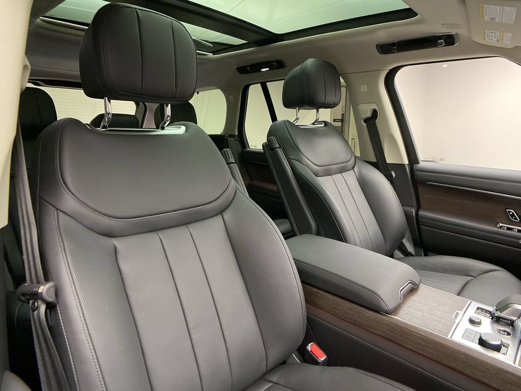 Certified 2023 Land Rover Range Rover SE AWD/4WD image 11