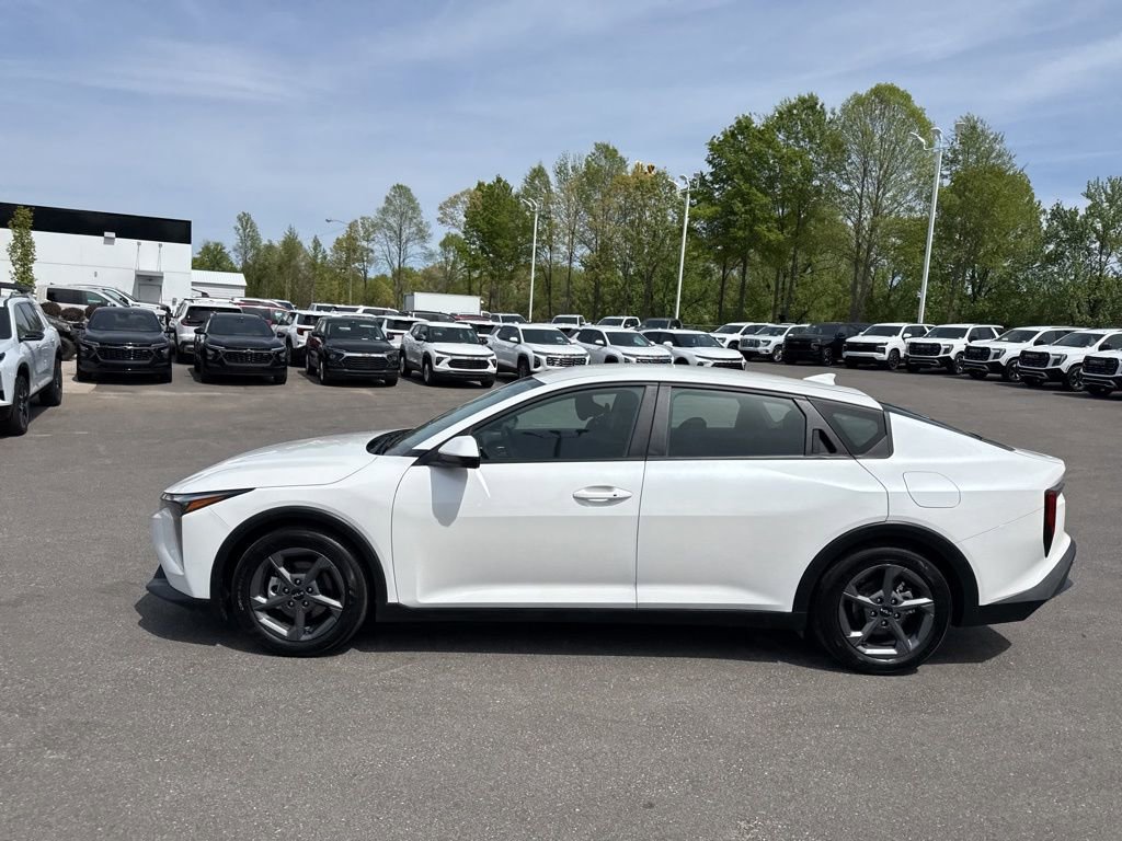 Used 2025 Kia K4 FWD image 2