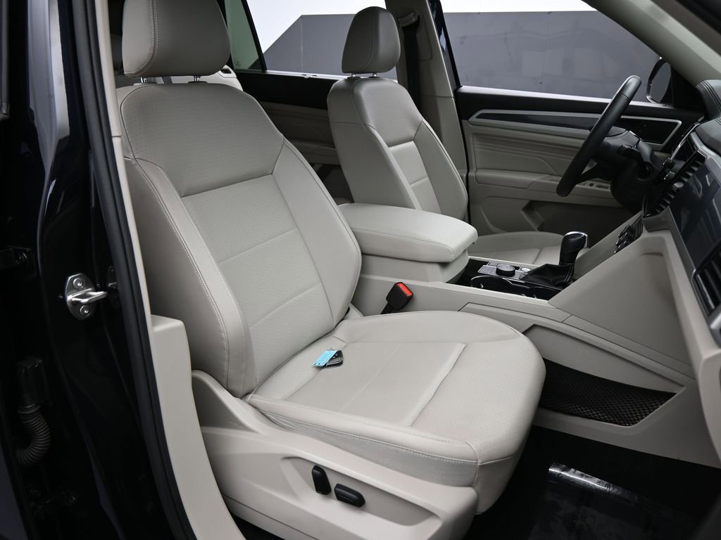 Used 2023 Volkswagen Atlas SEL R-Line image 51