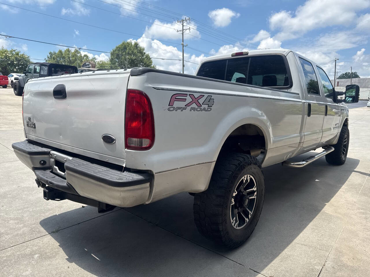 Used 2005 Ford F350 XLT image 6