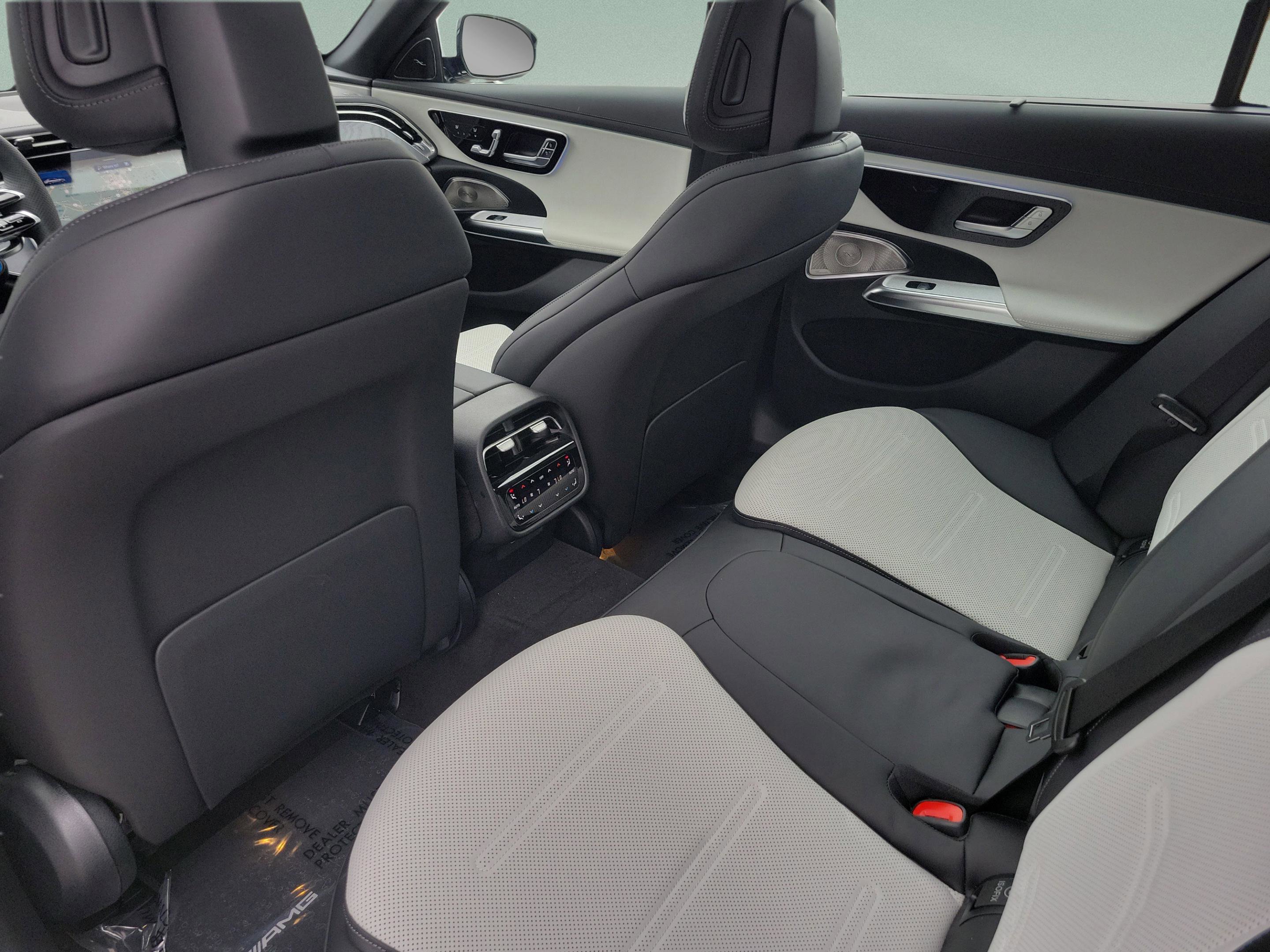 New 2026 Mercedes-Benz E 53 AMG e 4MATIC Sedan image 9