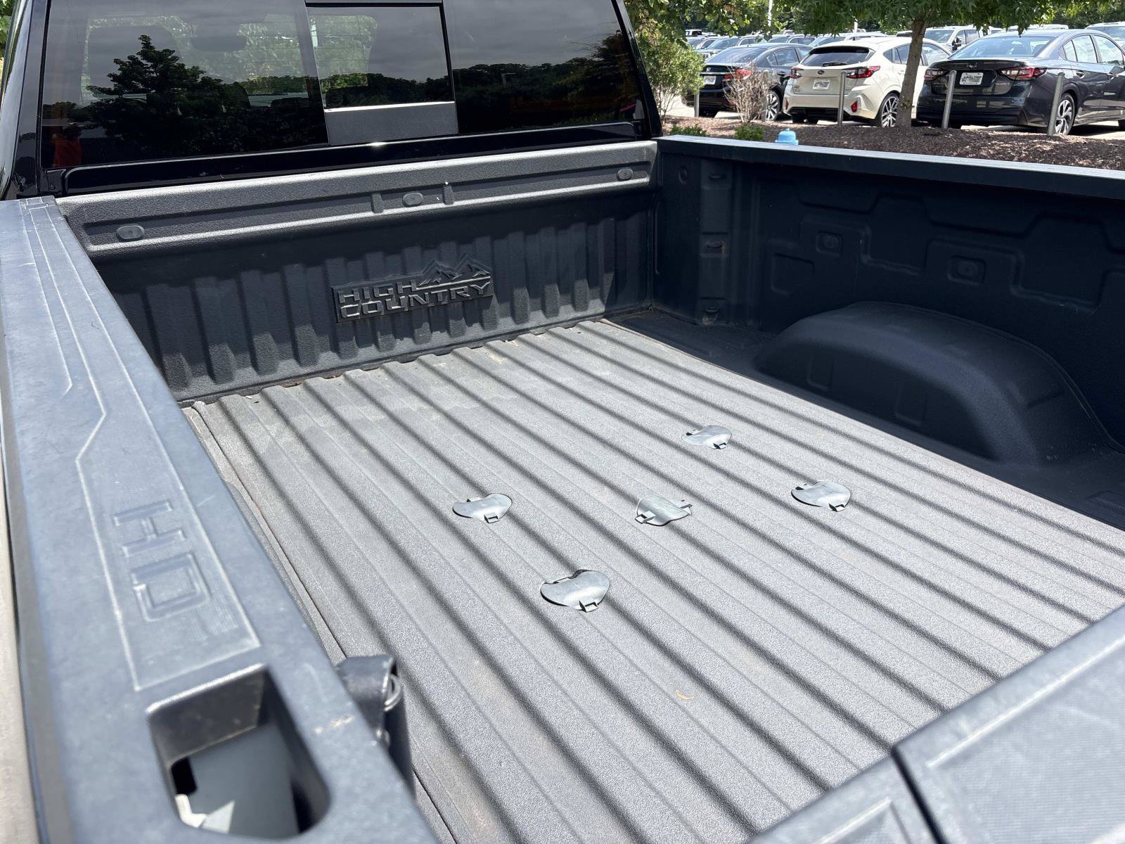 Used 2024 Chevrolet Silverado 2500 High Country w/ High Country Premium Package AWD/4WD image 32