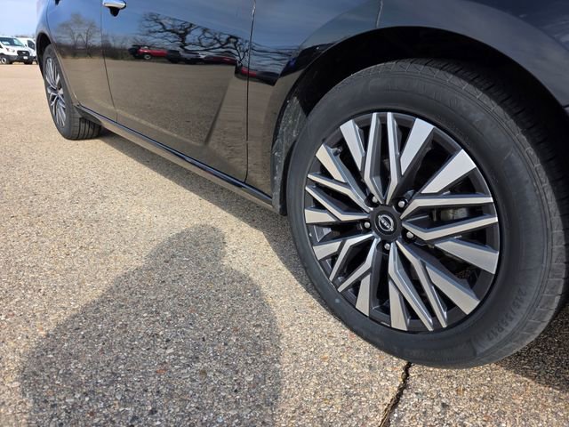 Used 2024 Nissan Altima 2.5 SV image 36