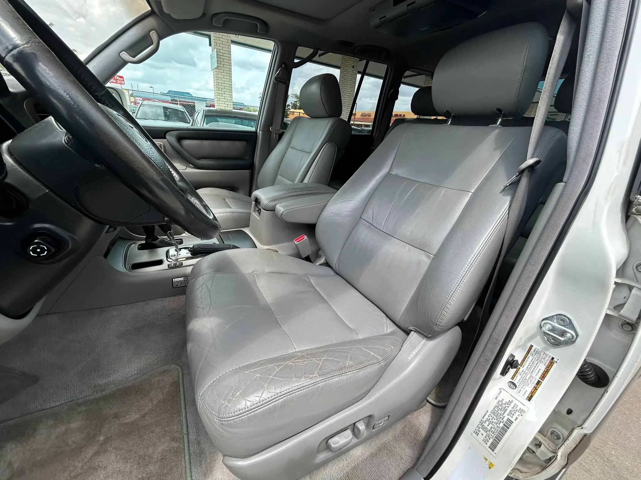 Used 2004 Toyota Land Cruiser AWD/4WD image 9