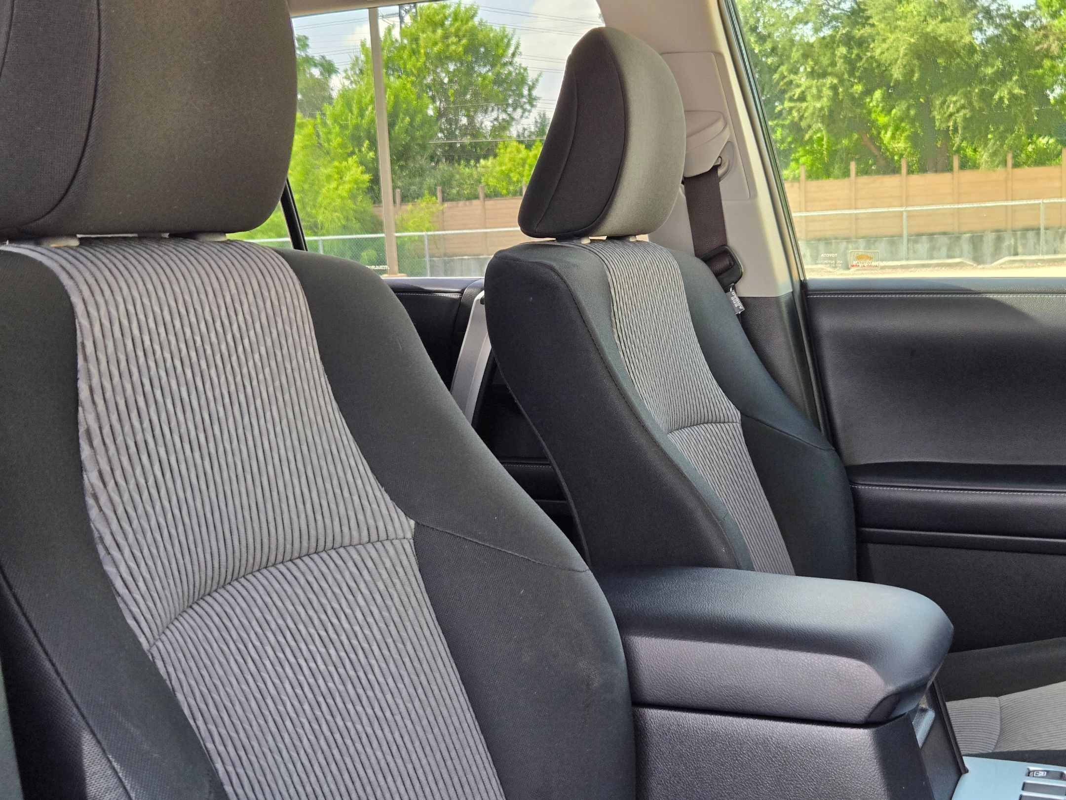 Used 2019 Toyota 4Runner SR5 AWD/4WD image 31