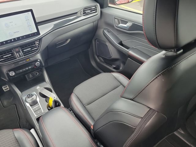 Certified 2024 Ford Escape ST-Line w/ Tech Pack #1 AWD/4WD image 29