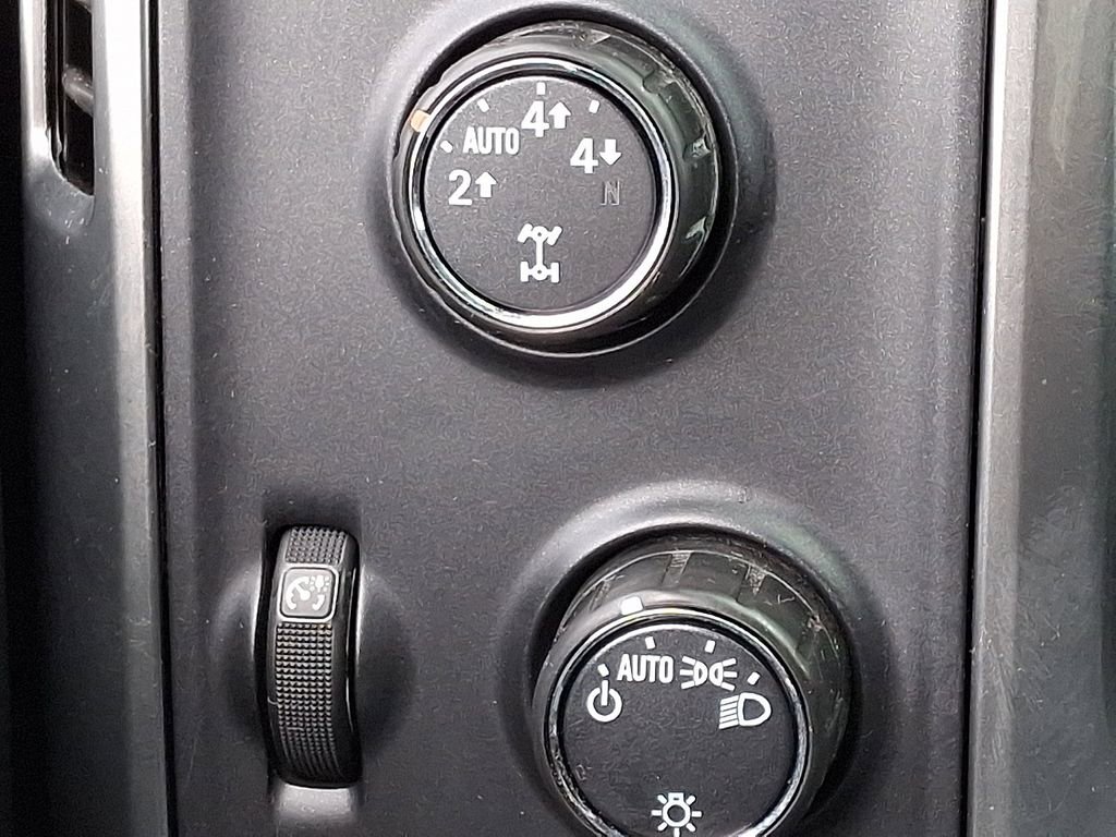 Used 2016 Chevrolet Silverado 1500 LT w/ Trailering Package image 24