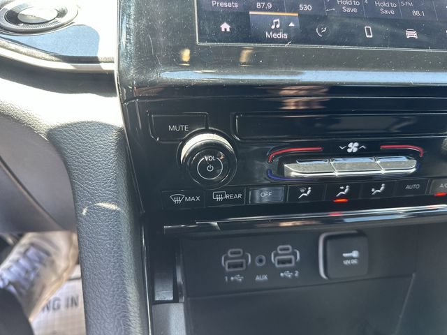 Used 2023 Jeep Grand Cherokee L Laredo AWD/4WD image 14