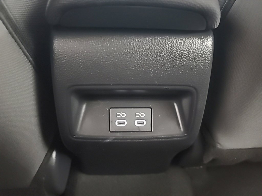 Used 2025 Toyota Corolla LE FWD image 20