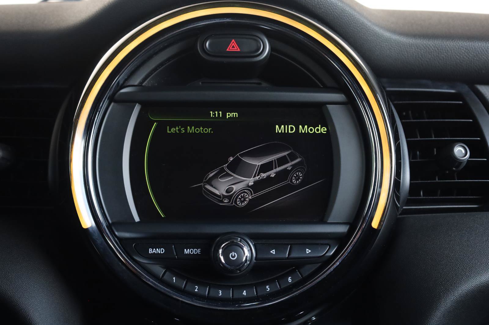 Used 2015 MINI Cooper 4-Door Hardtop FWD image 37