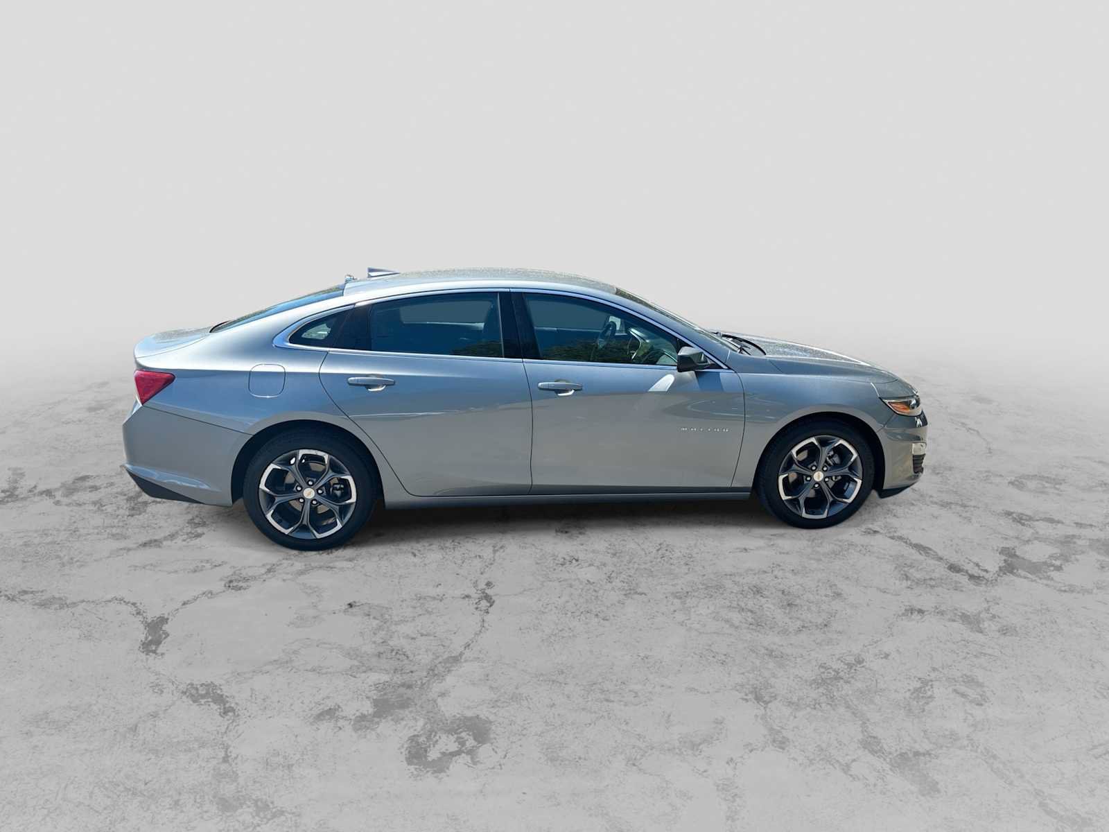 Used 2024 Chevrolet Malibu LT FWD image 8