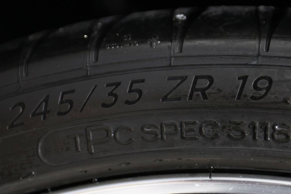 Used 2023 Chevrolet Corvette Stingray w/ Stealth Interior Trim Package image 38