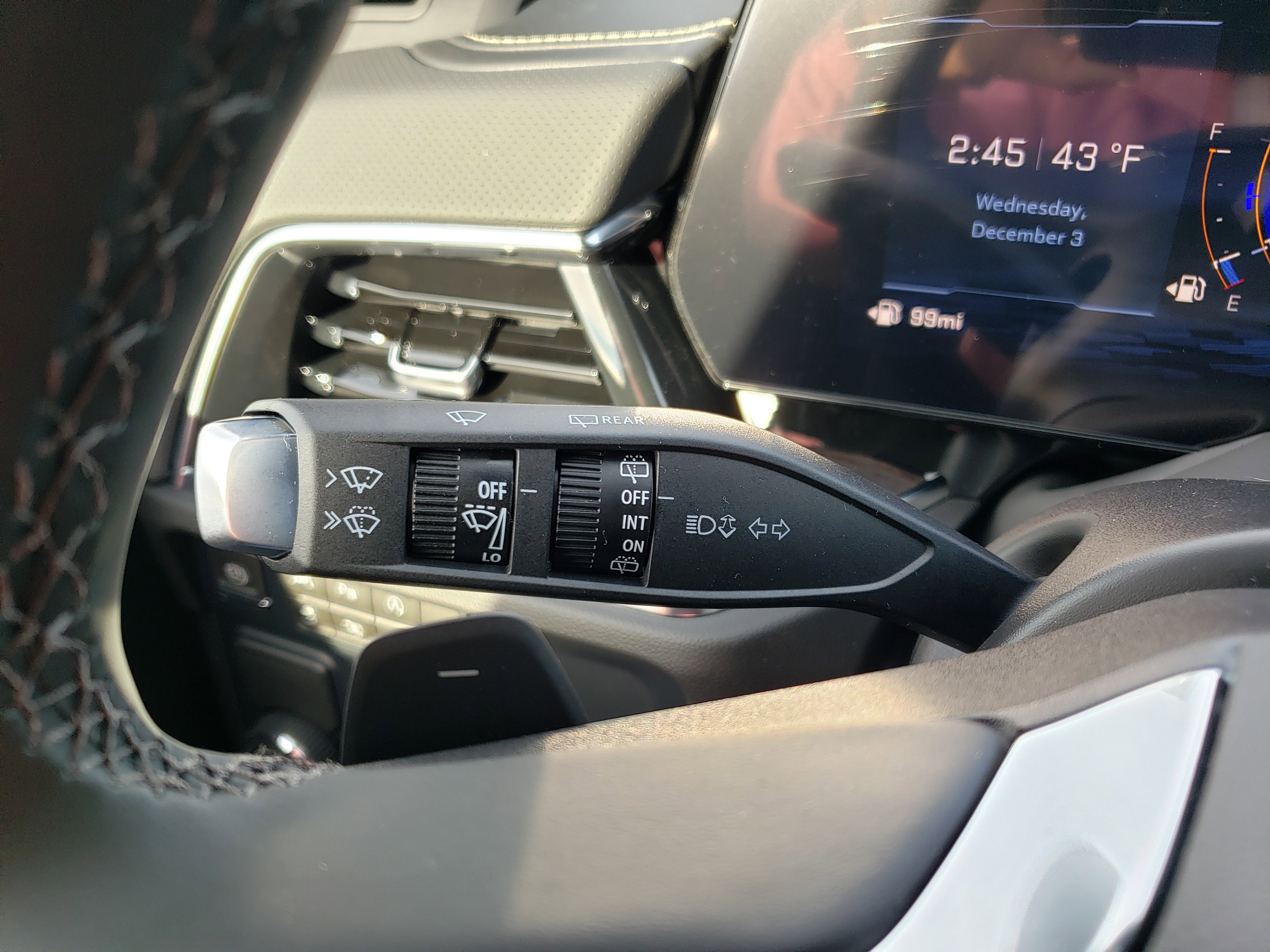 New 2026 Chevrolet Suburban Premier image 20