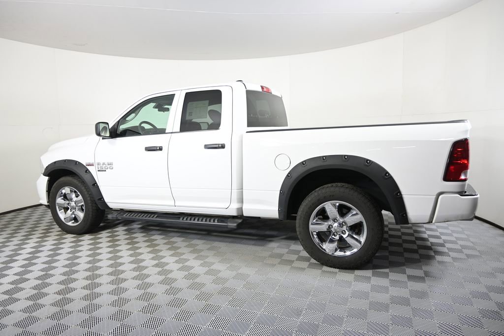 Used 2019 RAM 1500 Express w/ Express Value Package AWD/4WD image 3