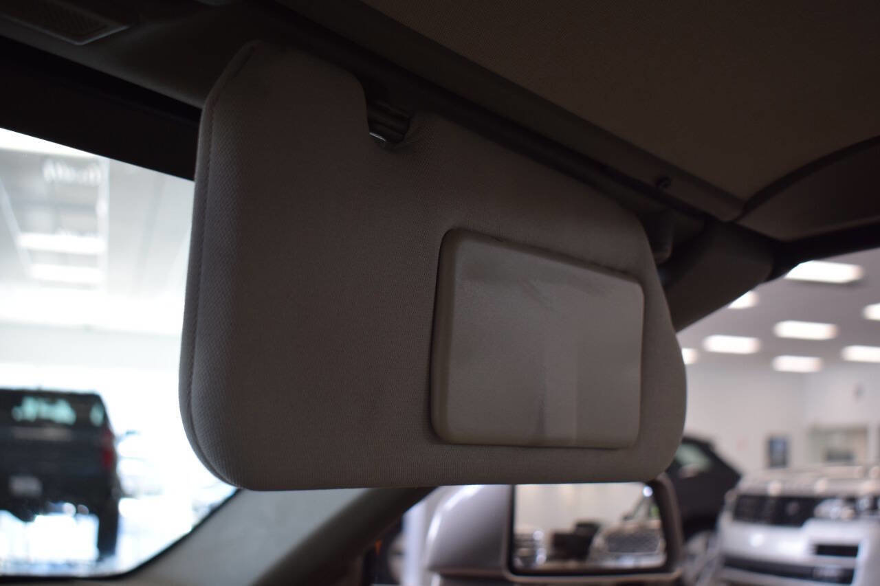 Used 2005 Cadillac XLR image 90