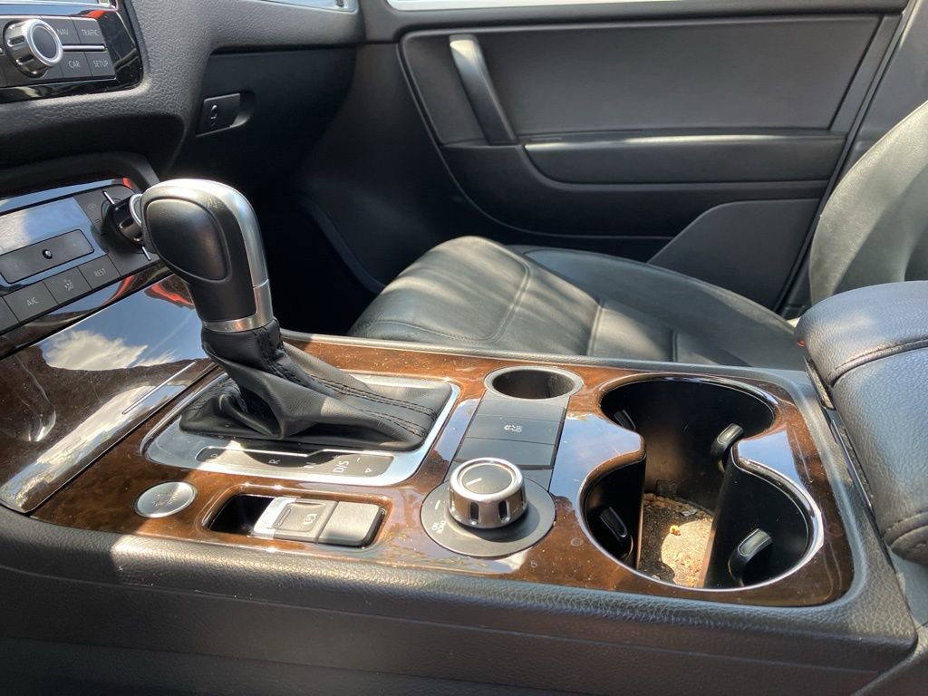 Used 2014 Volkswagen Touareg Executive image 15