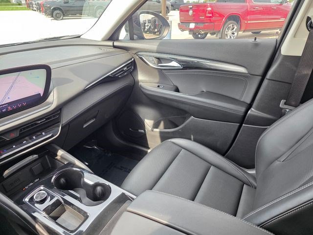 Used 2024 Buick Envision Preferred AWD/4WD image 37