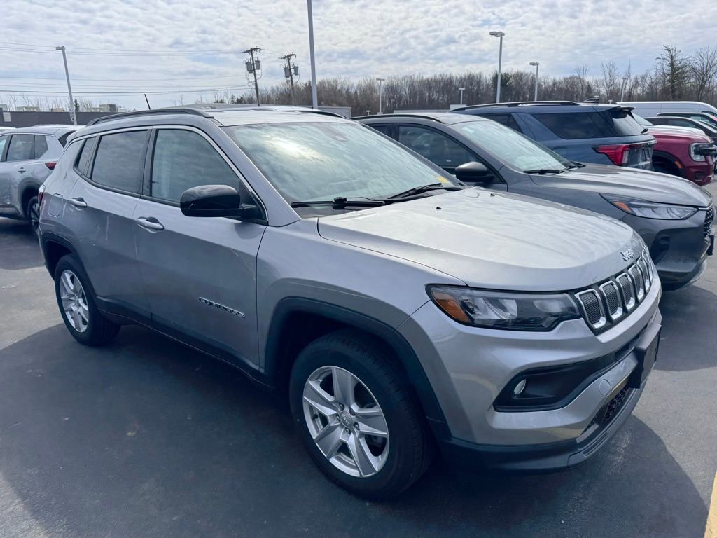 Used 2022 Jeep Compass Latitude w/ Convenience Group image 3