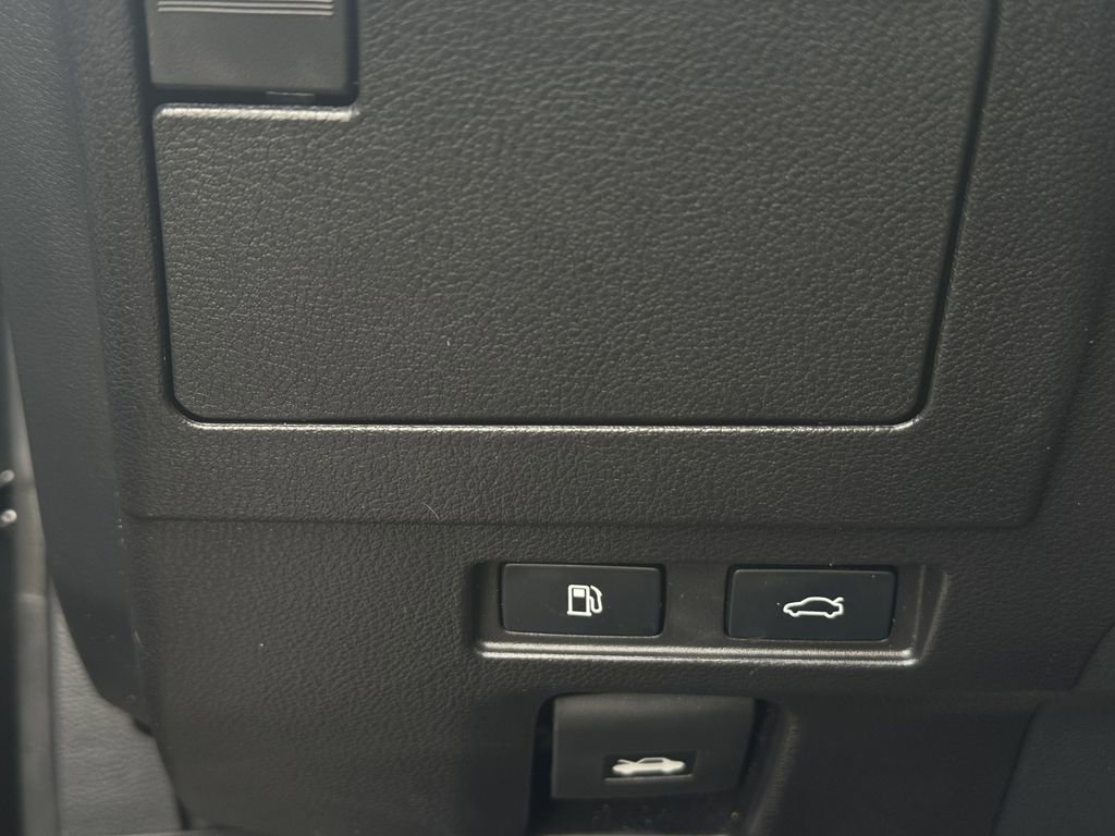 Used 2024 Lexus ES 300h w/ Premium Package FWD image 22