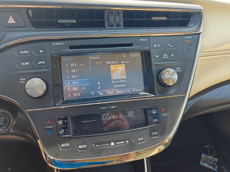 Used 2016 Toyota Avalon Limited FWD image 14