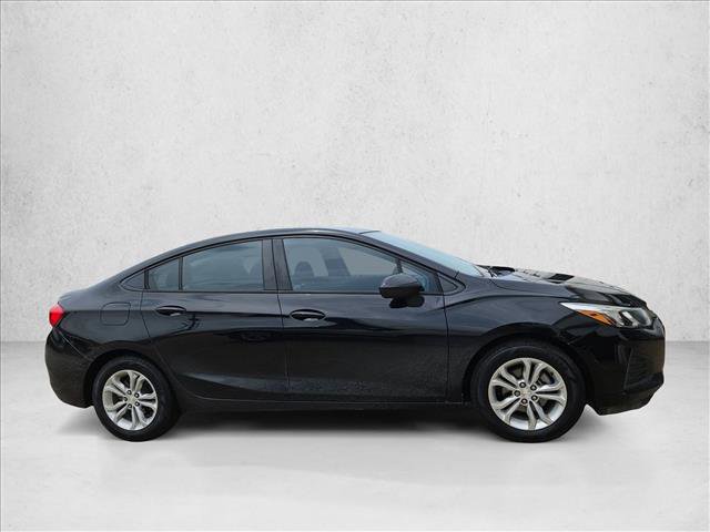 Used 2019 Chevrolet Cruze LS w/ LS Convenience Package FWD video 4