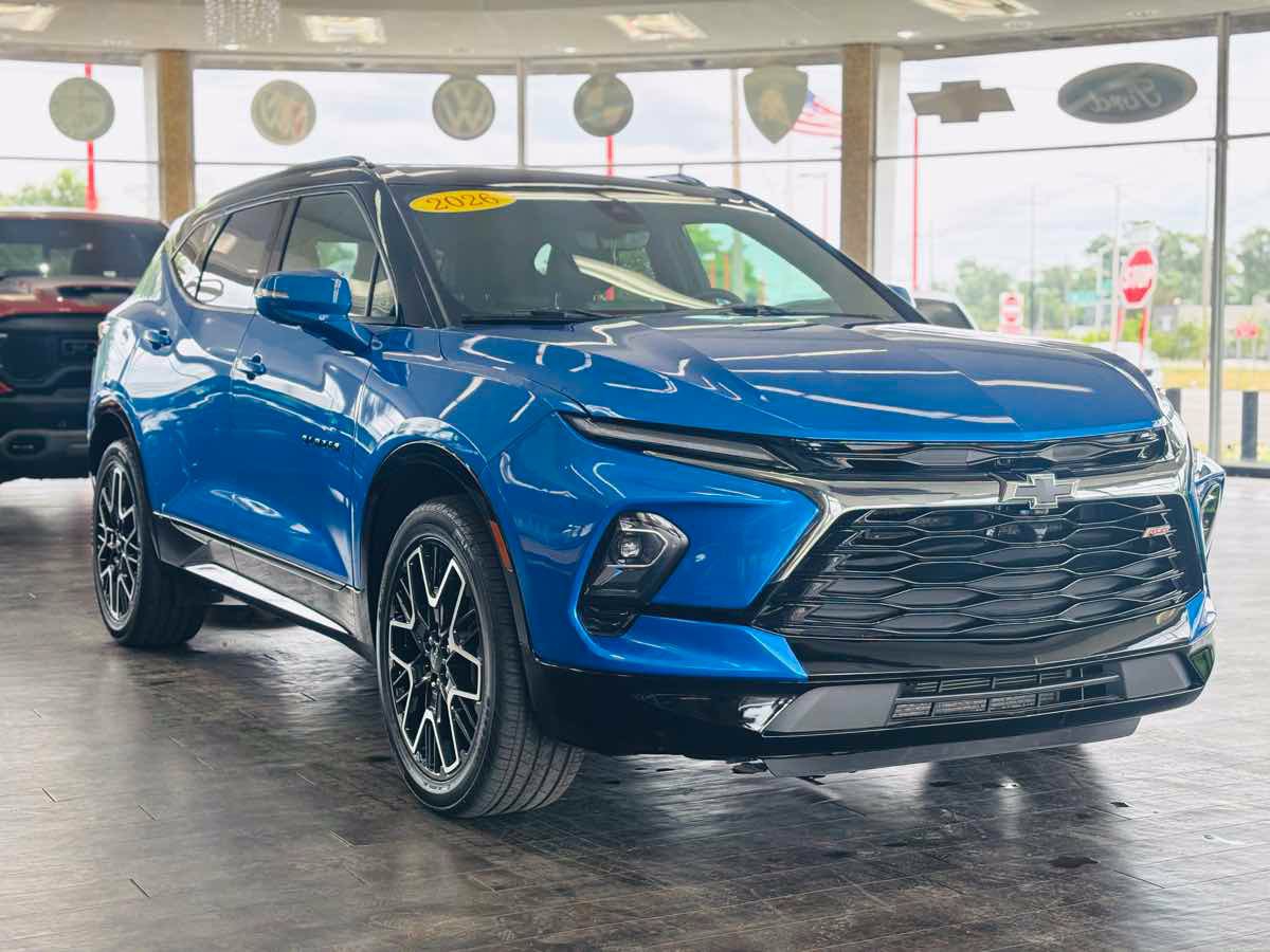 Used 2026 Chevrolet Blazer RS w/ Driver Confidence II Package AWD/4WD image 4
