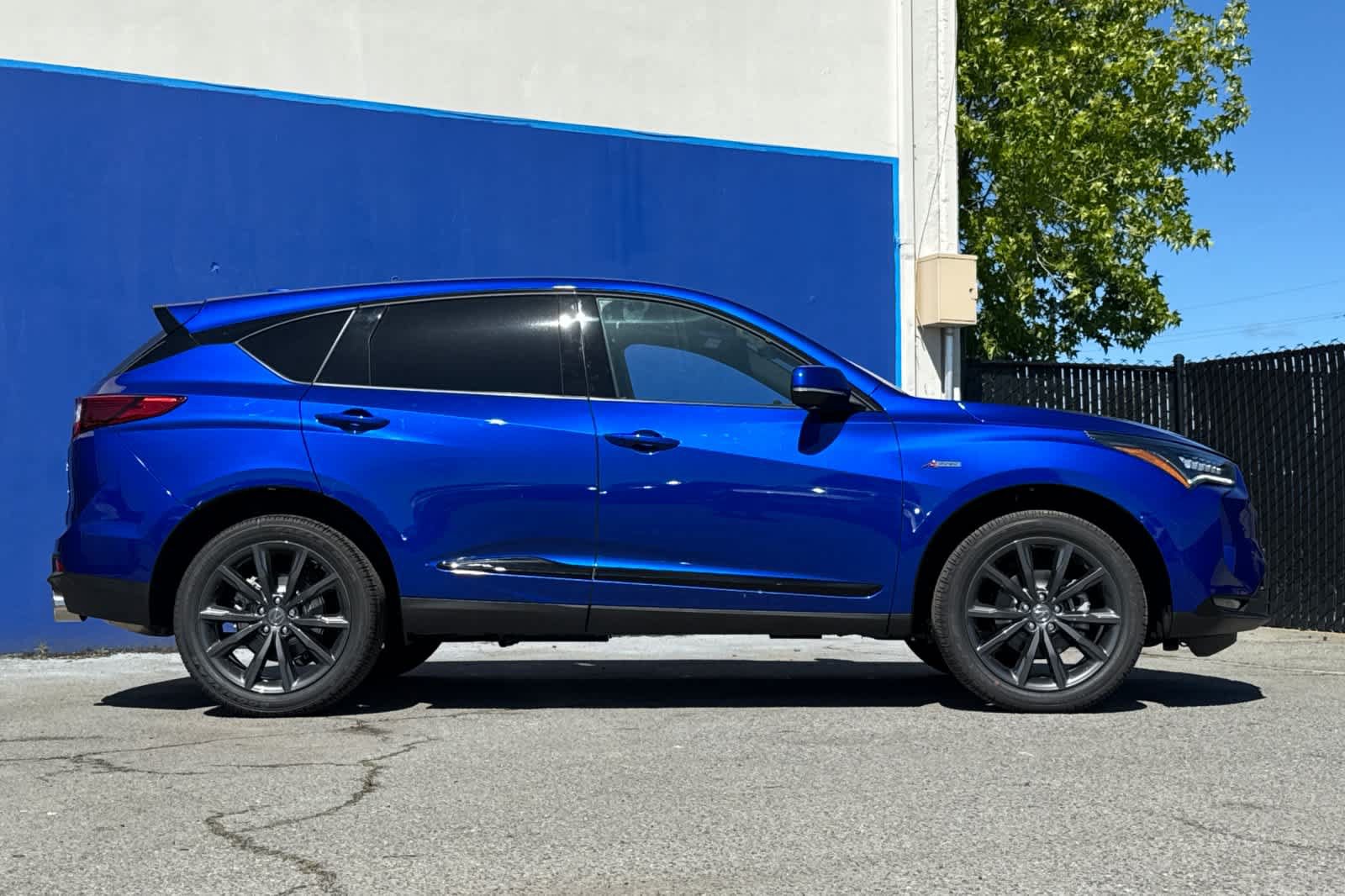New 2026 Acura RDX w/ Advance Package AWD/4WD image 3