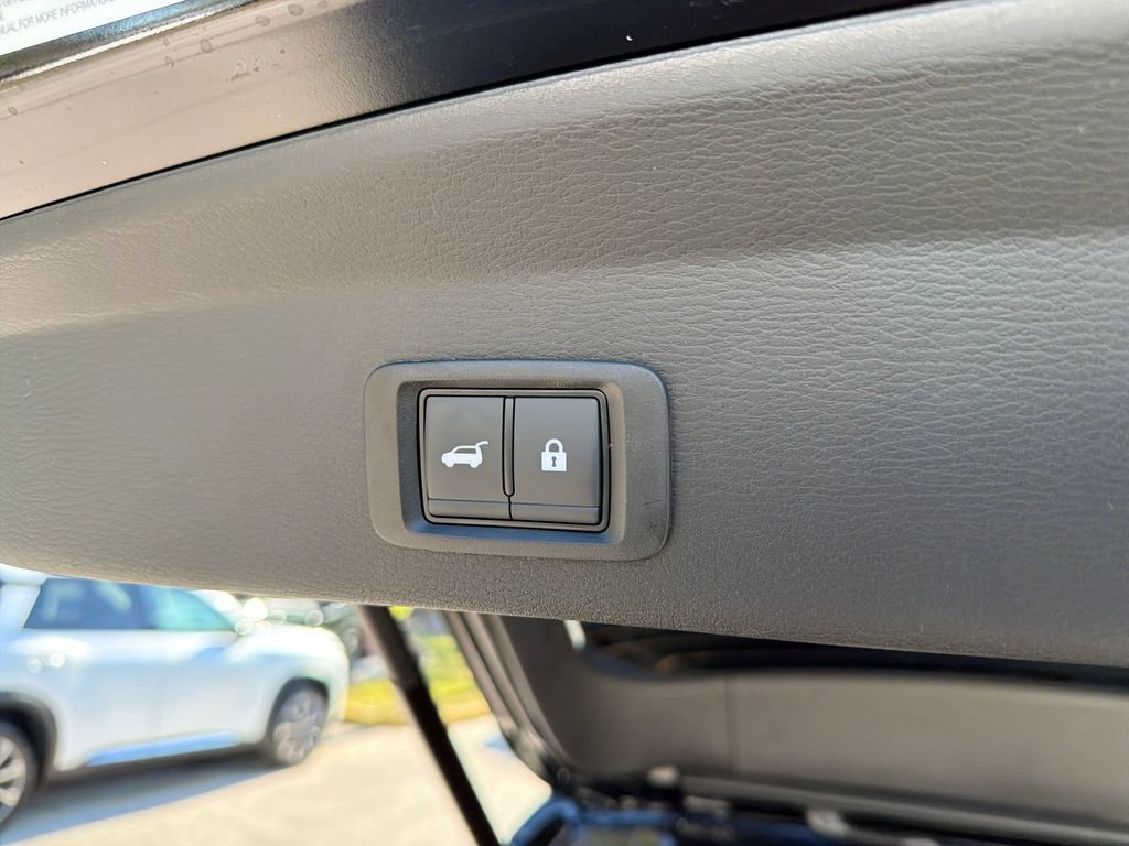 Used 2026 Nissan Rogue SL AWD/4WD image 34