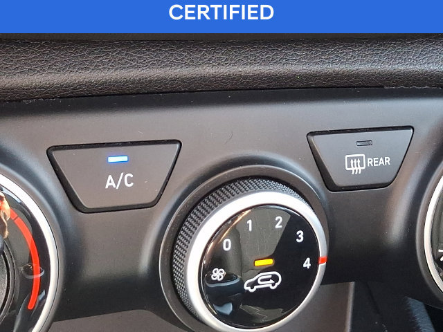 Certified 2022 Hyundai Venue SE FWD image 26