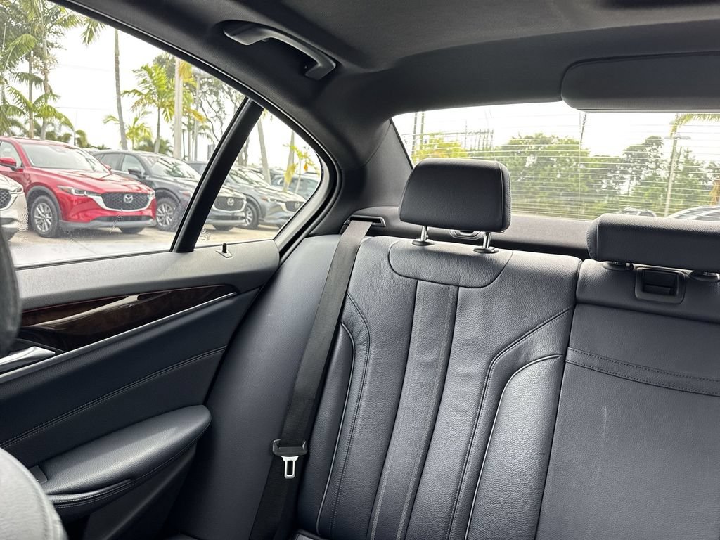 Used 2019 BMW 530i xDrive w/ Convenience Package AWD/4WD image 17