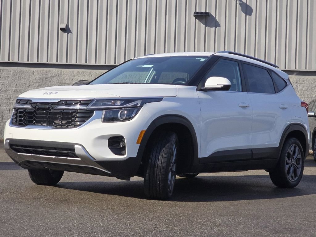 Used 2024 Kia Seltos S image 12