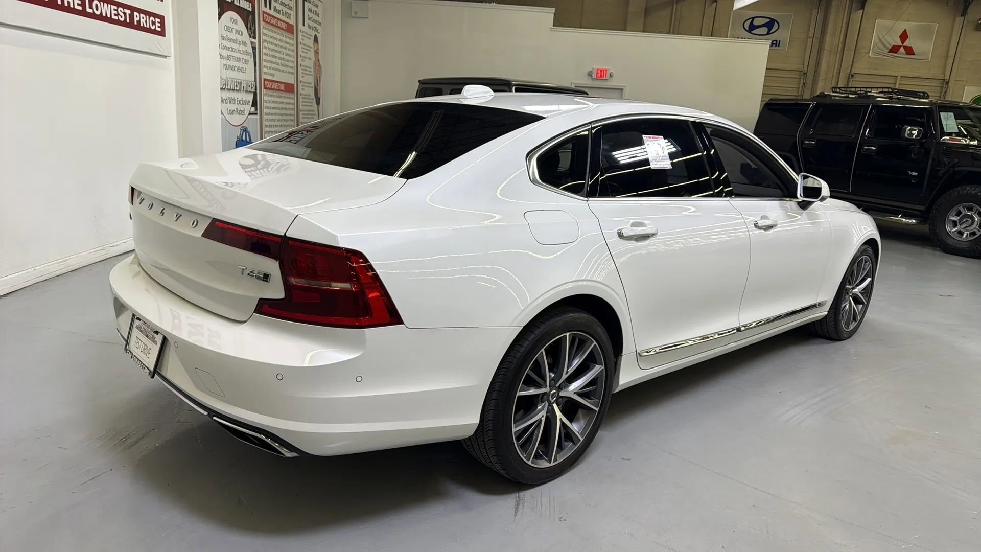 Used 2018 Volvo S90 T6 Inscription image 8